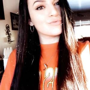 Meet your Posher, Chrystine